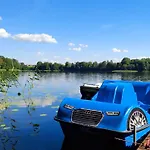 Gizycko-zywki, Masuria Village, Caloroczne Z Widokiem Na Jezioro