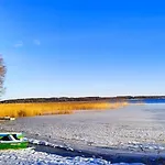פארק נופש Gizycko - Zywki, Masuria Village, Caloroczne Z Widokiem Na Jezioro