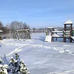 Gizycko-zywki, Masuria Village, Caloroczne Z Widokiem Na Jezioro