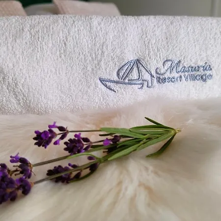 Gizycko - Zywki, Masuria Village, Caloroczne Z Widokiem Na Jezioro Zywki