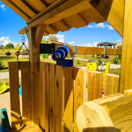 Gizycko-zywki, Masuria Village, Caloroczne Z Widokiem Na Jezioro Semesterpark Zywki