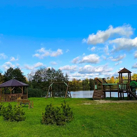 Gizycko-zywki, Masuria Village, Caloroczne Z Widokiem Na Jezioro Zywki