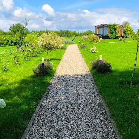 Gizycko-zywki, Masuria Village, Caloroczne Z Widokiem Na Jezioro
